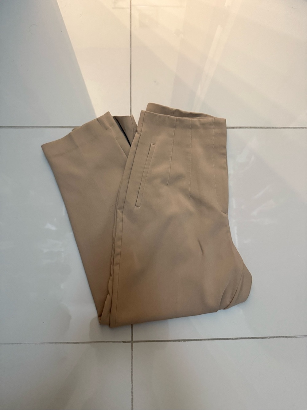 Zara Women's Tailored Trousers in Beige